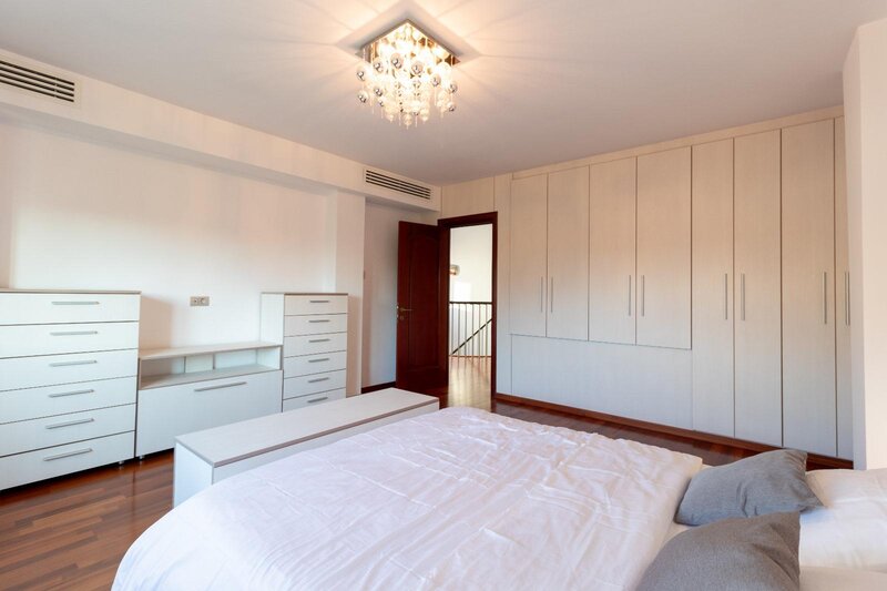 Vedere Lac Floreasca, 2014 Penthaus 3 Camere 180 mp 2 Bai, Parcare Subteran