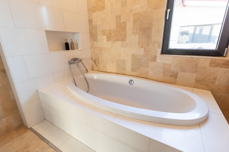 Vedere Lac Floreasca, 2014 Penthaus 3 Camere 180 mp 2 Bai, Parcare Subteran