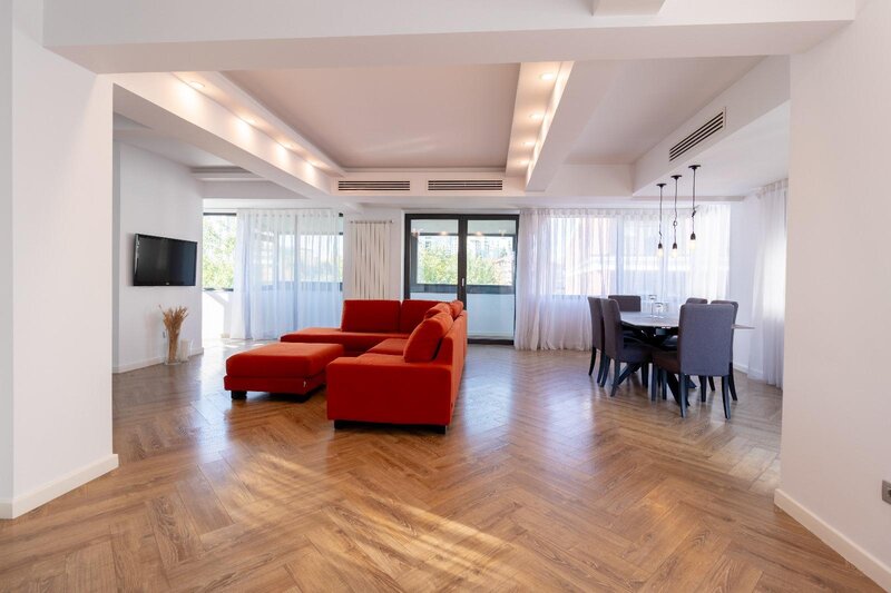 Vedere Lac Floreasca, 2014 Penthaus 3 Camere 180 mp 2 Bai, Parcare Subteran