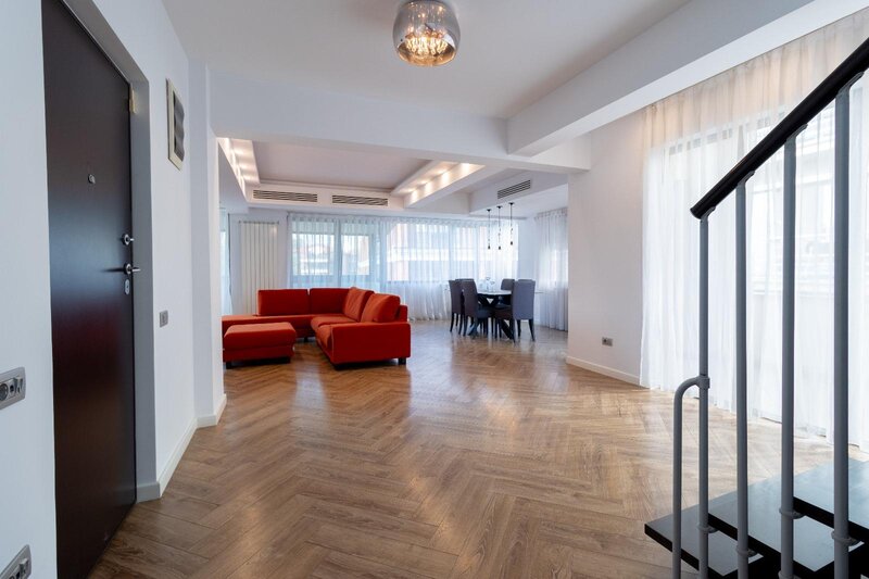 Vedere Lac Floreasca, 2014 Penthaus 3 Camere 180 mp 2 Bai, Parcare Subteran