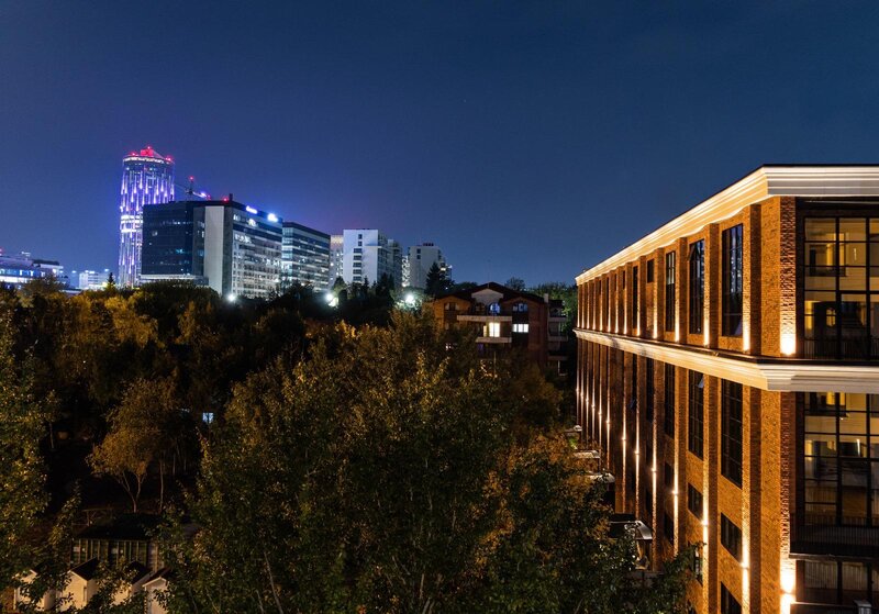 Vedere Lac Floreasca, 2014 Penthaus 3 Camere 180 mp 2 Bai, Parcare Subteran