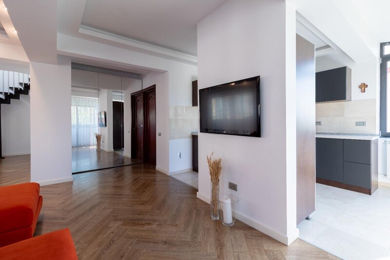 Vedere Lac Floreasca, 2014 Penthaus 3 Camere 180 mp 2 Bai, Parcare Subteran